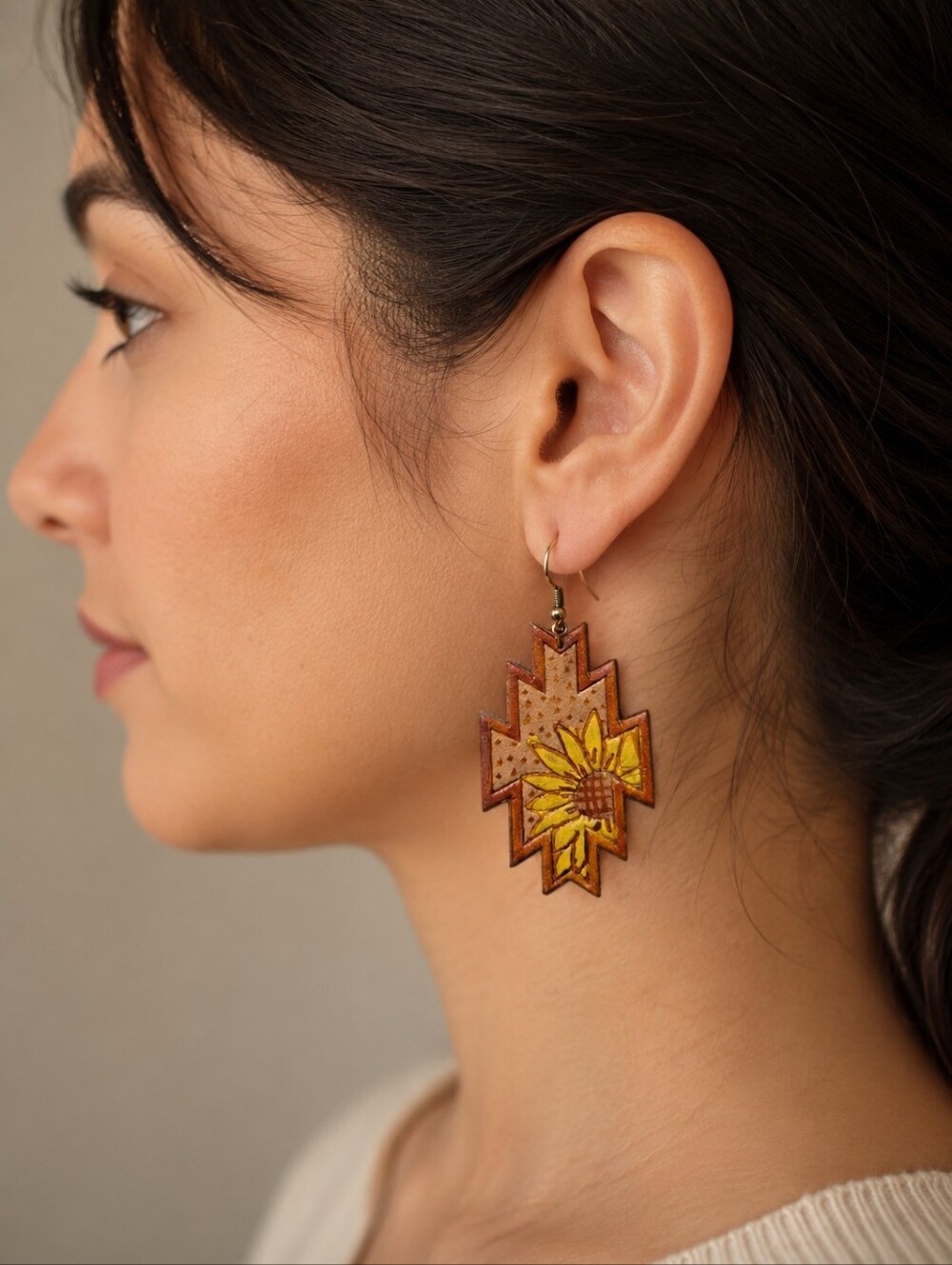 Sunflower Patterned Leather Pierced Earrings.